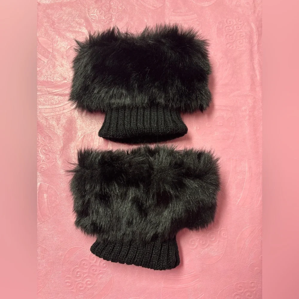 JSport women’s size 9 BLACK Ankle Boot -faux fur top